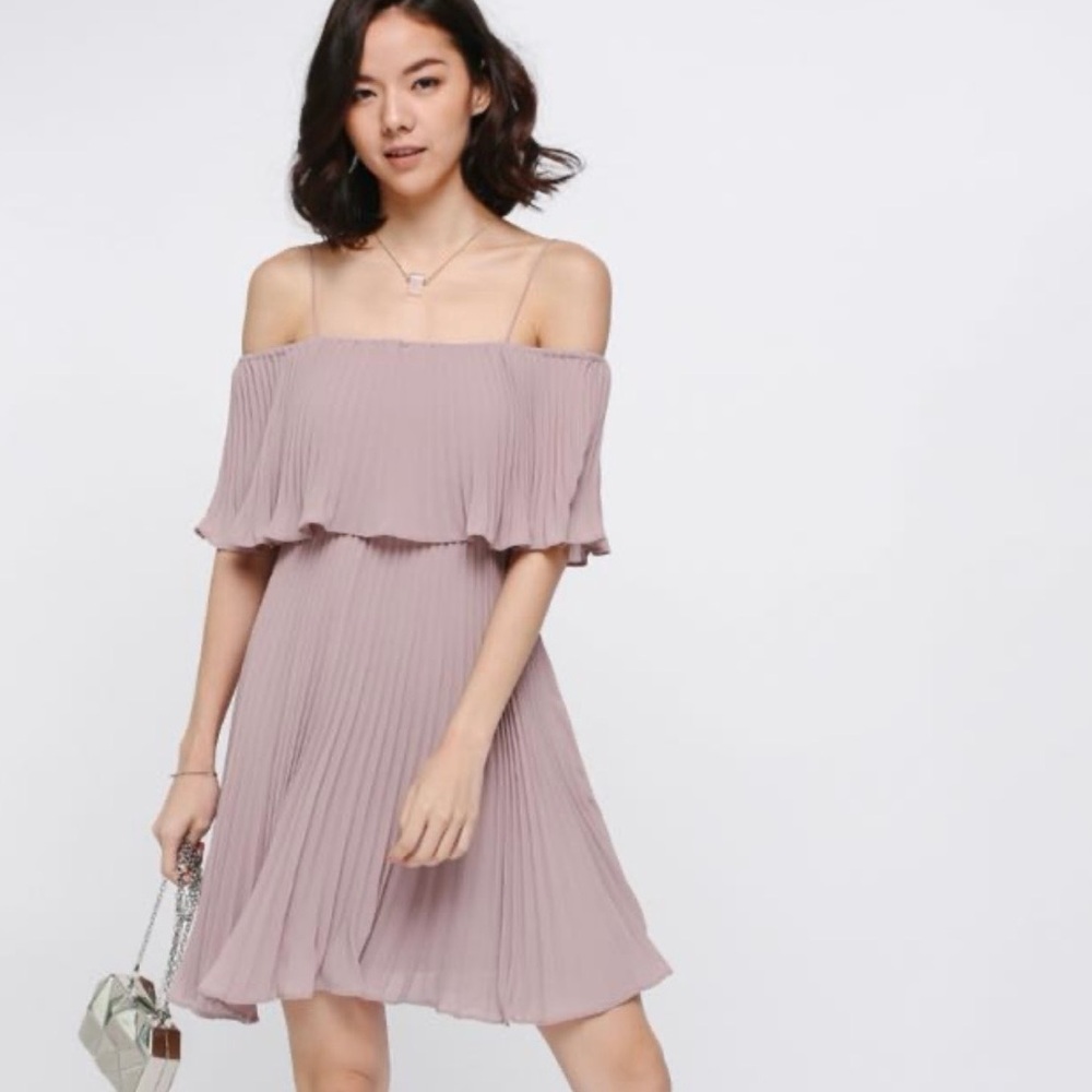 Chic Strapless Lavender Dress